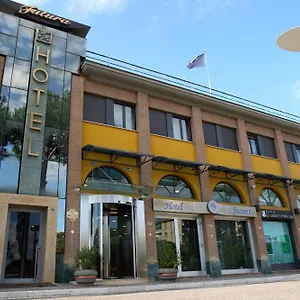 Hotel Futura Centro Congressi, Napels