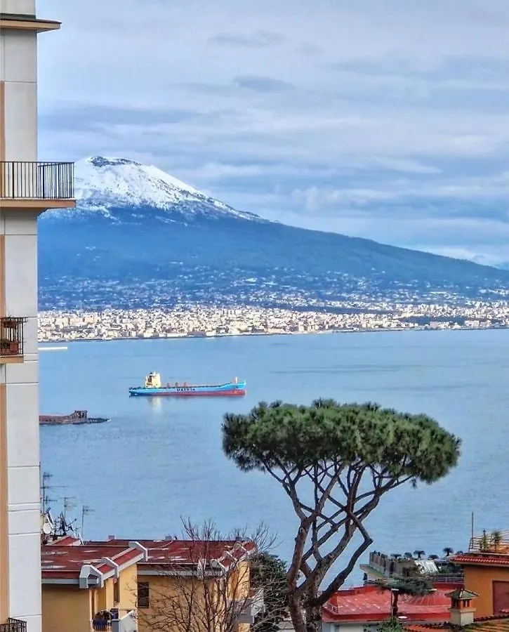 Apartment Il Rifugio Dei Partenopei Naples