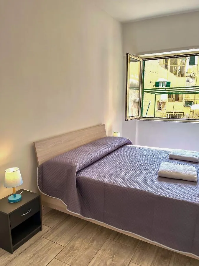 Apartment Il Rifugio Dei Partenopei Naples Italy